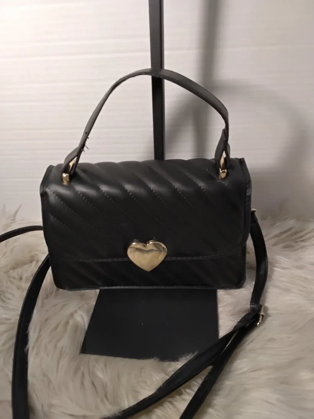 Chic Quilted Heart Crossbody Handbag